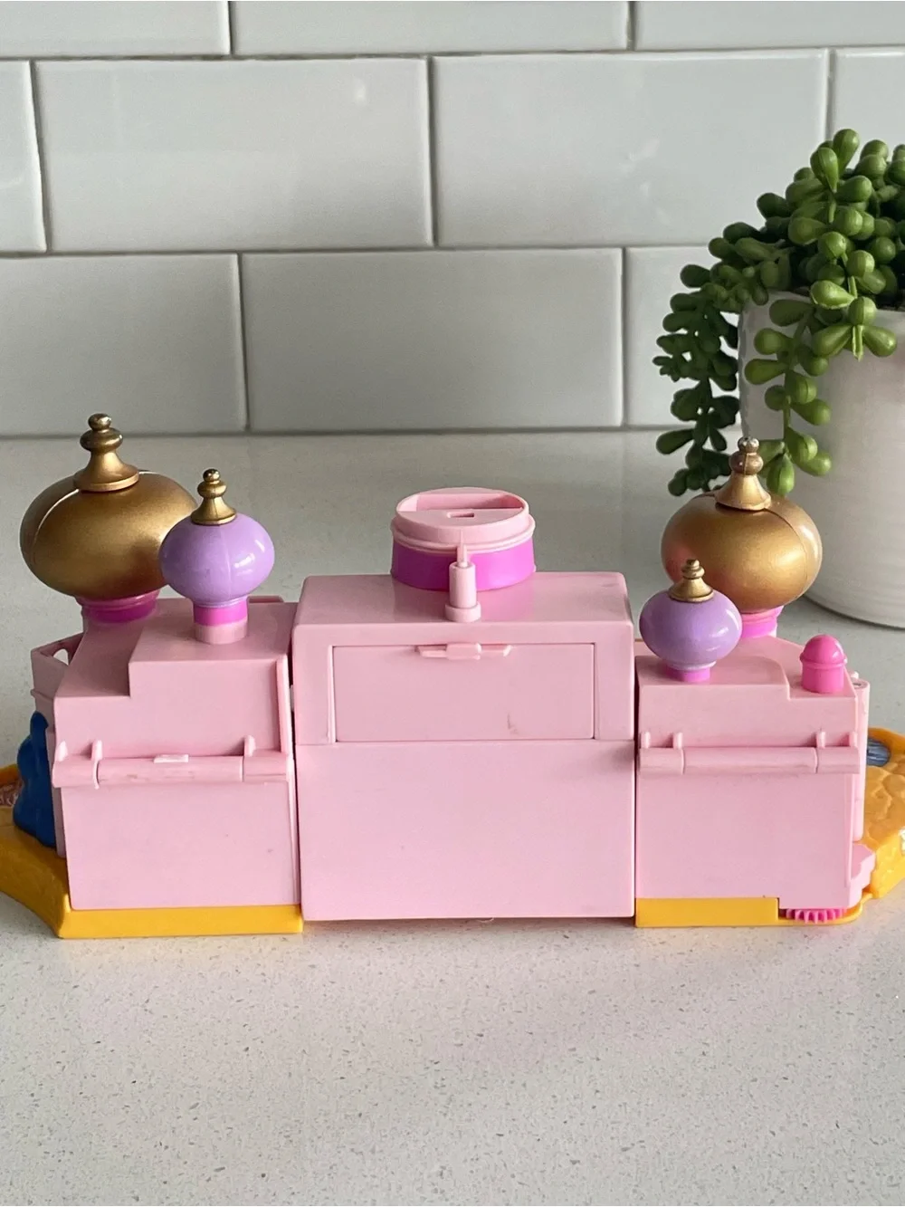 Vintage Disney Polly Pocket Aladdin Jasmine's Royal Palace 1996